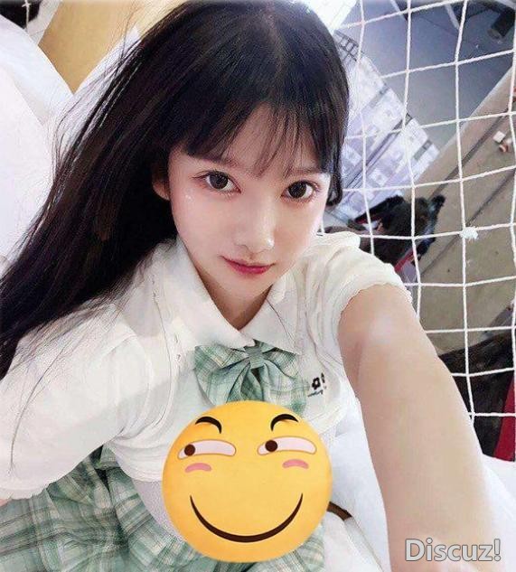 今年夏天漫展再没听说有福利姬掀衣服，看来之前的倡议起效了-1.jpg
