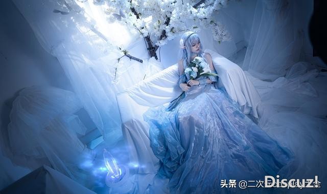 水晶礼服艾米莉亚cos，清澈雅致，美如精灵的魅力女孩-2.jpg
