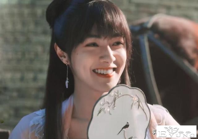 别以为塞俩苹果就是男扮女装，这5位男星的反串，才叫不糊弄观众-20.jpg