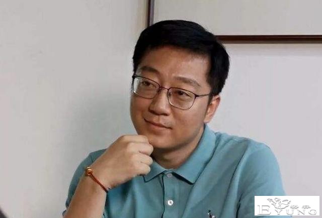 朱一旦又去参加脱口秀了，这是要转型的节奏？-2.jpg