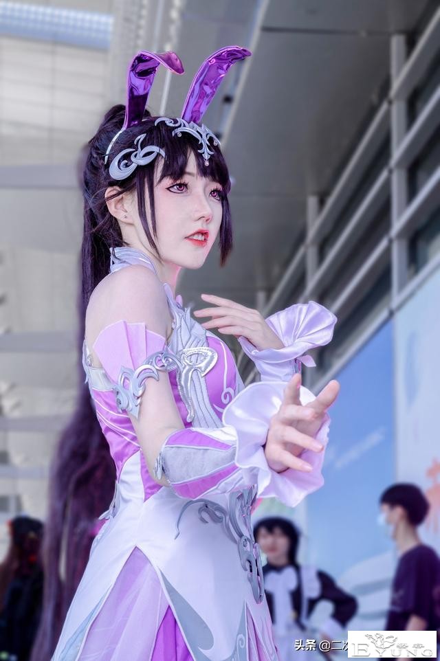 《斗罗大陆》五年之约小舞cos，魅力吸睛，眼睛仿佛会说话-1.jpg