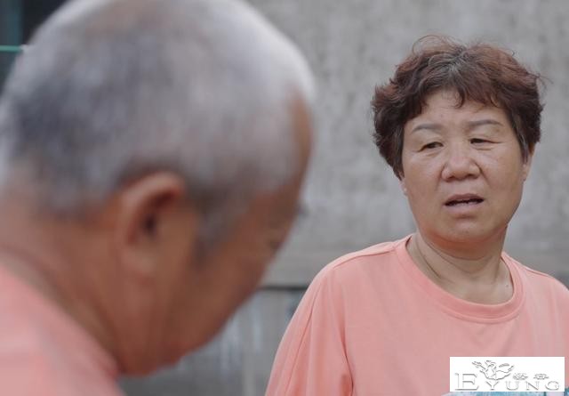 导演小策接受B站专访，原来新作品主演都爱唱戏，难怪这么专业-3.jpg