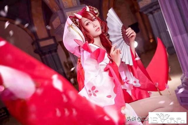《阴阳师》桃花妖cos，优雅美丽，甩袖子也太帅了吧-1.jpg