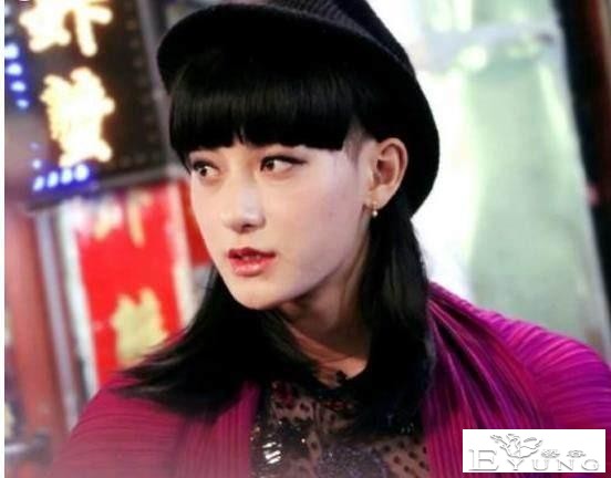 盘点男扮女装的明星，竟然有人比女生还美，-7.jpg