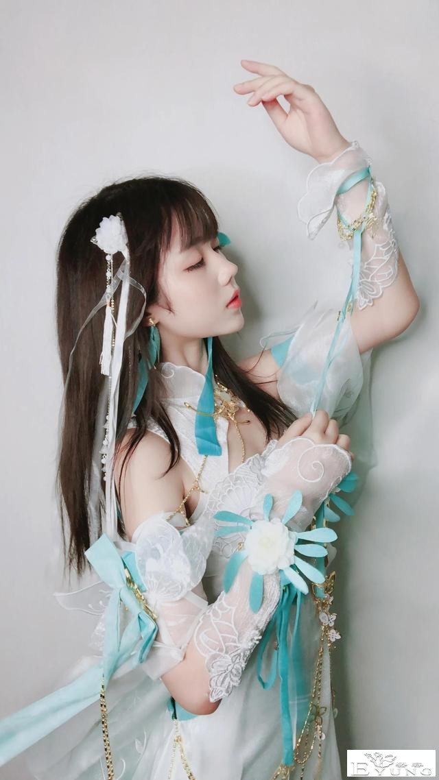 每日推荐精美壁纸（10）:cosplay。不属于二次元，也不在现实世界-8.jpg