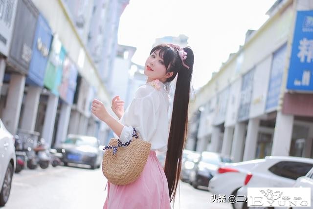 叶月恋穿上粉白花常服cos，可爱清纯，和咖啡店搭配太甜啦-7.jpg