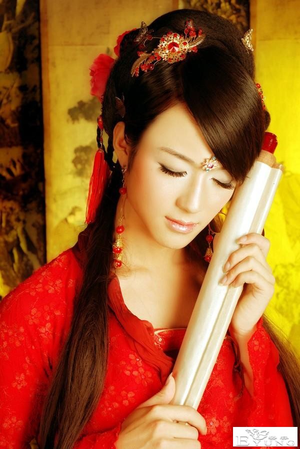 是艺术还是外来文化的糟粕，盘点那些红极一时的“伪娘”-12.jpg