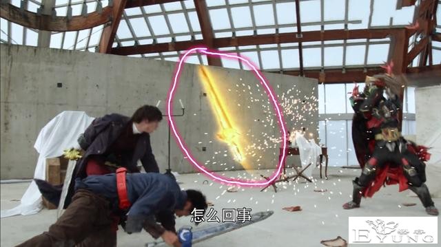 假面骑士圣刃：巴赫特结局“洗白”，注意那把虚无剑，主动虐Boss-3.jpg
