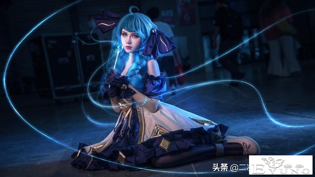 《英雄联盟》灵罗娃娃格温cos，精致美丽，魅力十足超有画面感-4.jpg