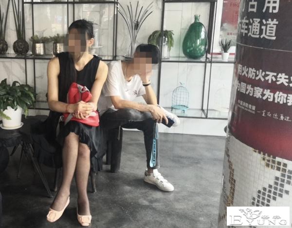 太辣眼！男子扮女装被抓！真相竟然是……-4.jpg