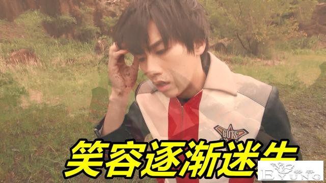 特利迦奥特曼11话先行，黑暗扳机上线，吊打斯迈露，四位大佬集结-2.jpg
