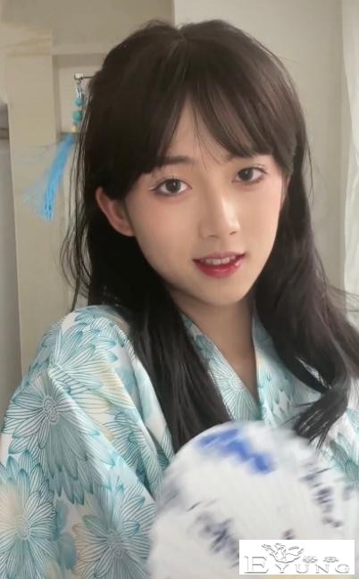 网红也难逃伪娘封杀令，知名男扮女装博主被封杀，变装后难辨雌雄-4.jpg