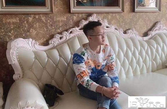 小伙男扮女装4年买房买车，今剪掉齐腰长发做回男人：我想娶媳妇-6.jpg