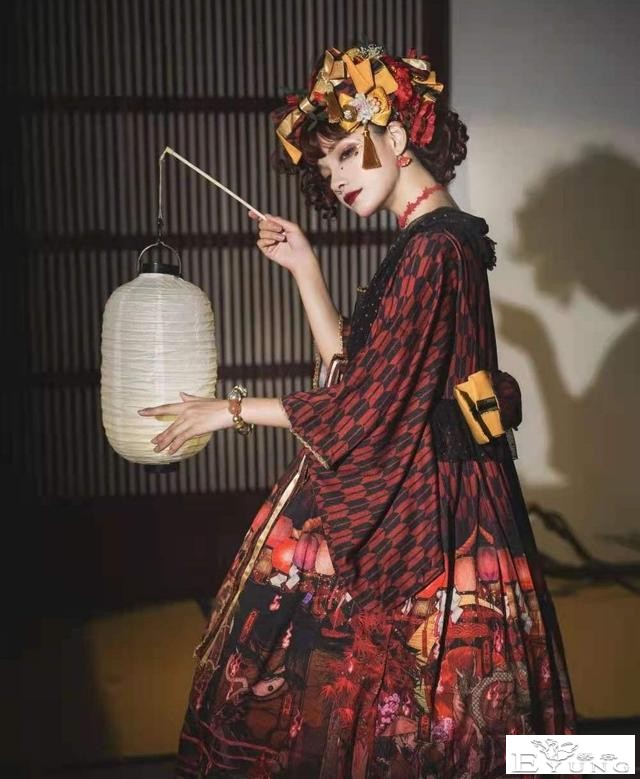 Coser为还原角色有多拼？有人亲手缝衣服，有人冬天露白腿-1.jpg