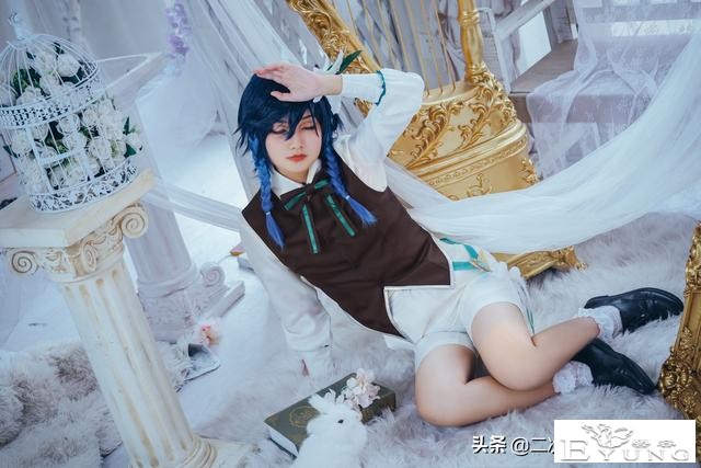 《原神》音乐会温迪cos，纯美场景与清秀的温迪，特别的有意境-7.jpg