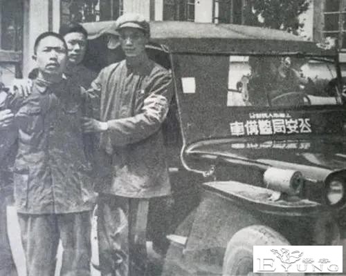 男扮女装可以有多像？万国雄男扮女装多年，被亲妹妹举报-6.jpg