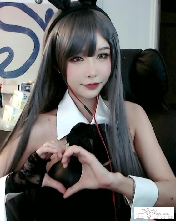 从动漫里走出来的COS！Dva让人心动，樱岛麻衣很纯欲-6.jpg