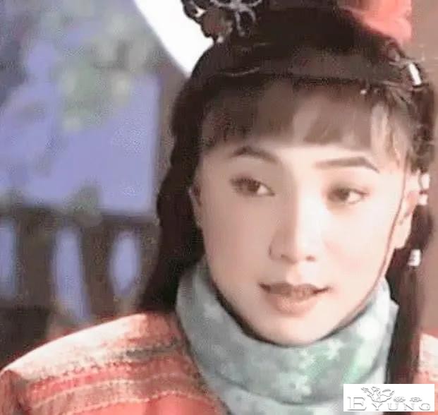 那些“惊为天人”的男扮女装-6.jpg