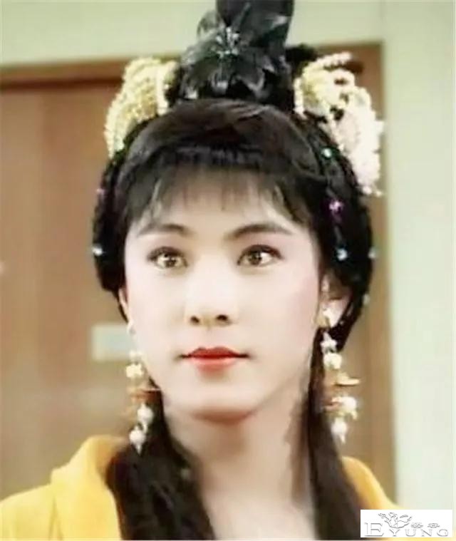 那些“惊为天人”的男扮女装-2.jpg