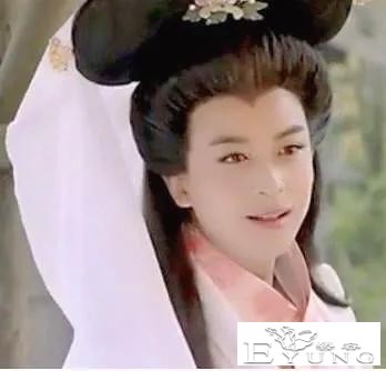 那些“惊为天人”的男扮女装-7.jpg