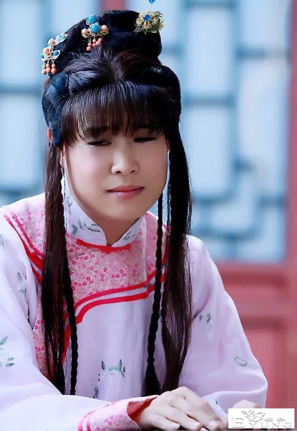 那些“惊为天人”的男扮女装-10.jpg