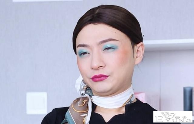 90后四川小伙，男扮女装，扮演贵妇，反串20个角色爆红，年入千万-2.jpg