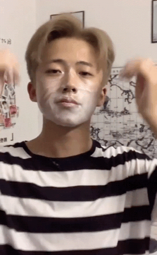 网红拍男扮女装变装视频因涉嫌低俗被永久封禁，道歉后却又解封？-2.jpg