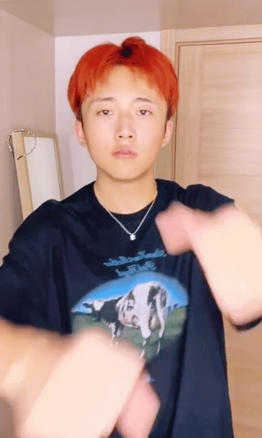 网红拍男扮女装变装视频因涉嫌低俗被永久封禁，道歉后却又解封？-3.jpg