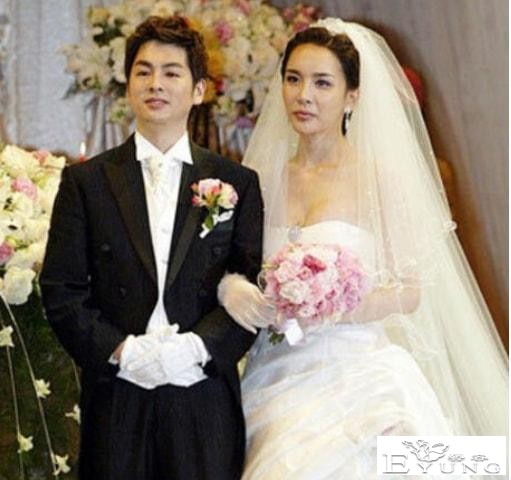 娱乐圈9位“变性美女”，一个比一个漂亮，今最大59岁，最小35岁-4.jpg