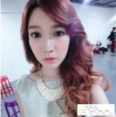 娱乐圈9位“变性美女”，一个比一个漂亮，今最大59岁，最小35岁-31.jpg