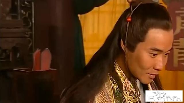 他号称伪娘祖师爷，男扮女装作案10年从未被发现，桑冲如何做到的-6.jpg