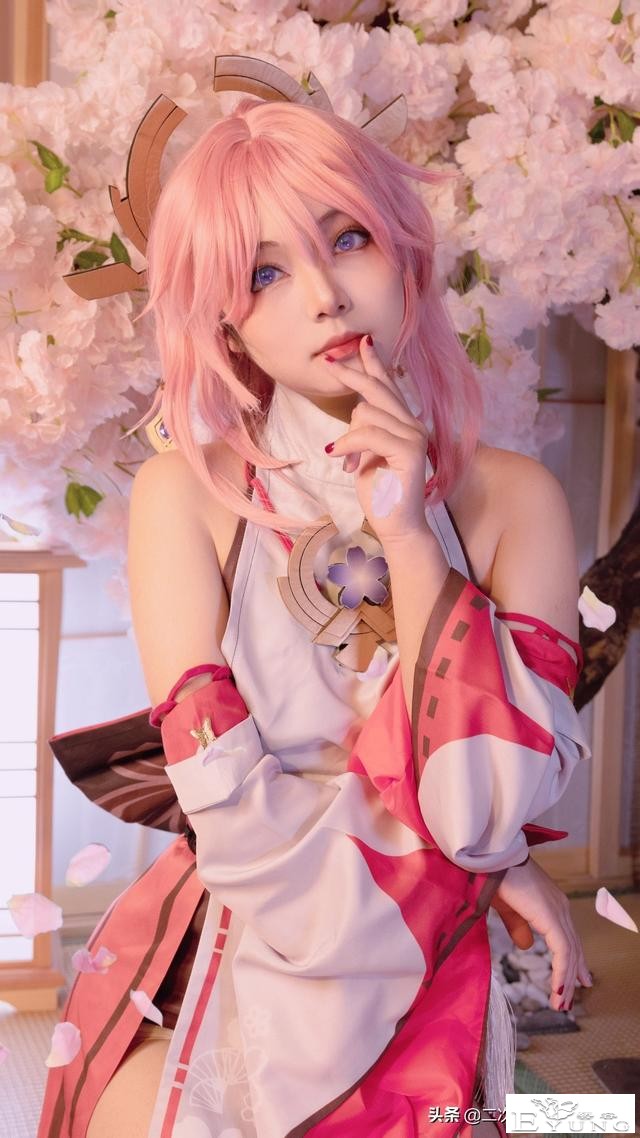 《原神》八重神子cos，眼睛温柔有感染力，还有可爱的颜值-5.jpg