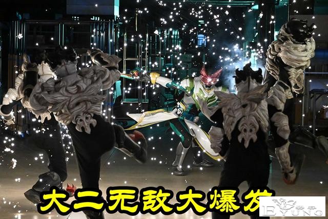 假面骑士Revice第19话，奥特曼客串登场，两大女神互撕，场面炸裂-4.jpg