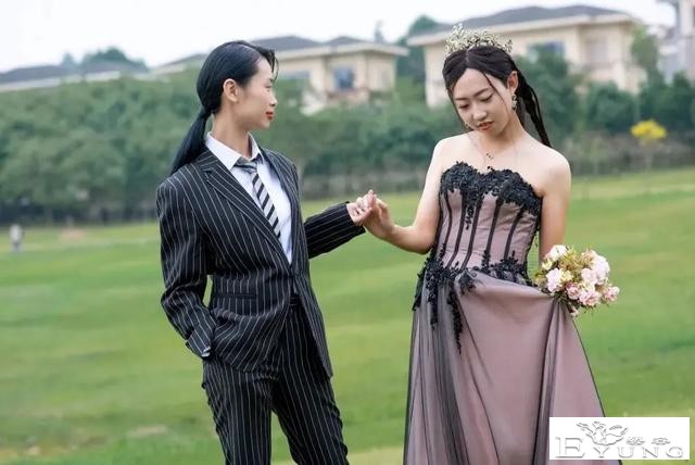 脱毛戴假发，穿女装的男人们，过得怎么样？-25.jpg