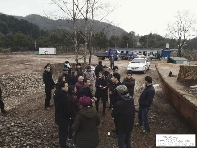 湖北人贩子男扮女装，2次嫁人“生孩子”，却因家庭琐事暴露身份-1.jpg