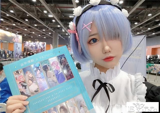 为何漫展不雅COS屡禁不止？背后的灰色利益难以估计-3.jpg