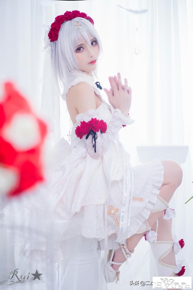 《崩坏3》德丽莎月下初拥cos，美丽唯美，第一眼就美到啦-6.jpg