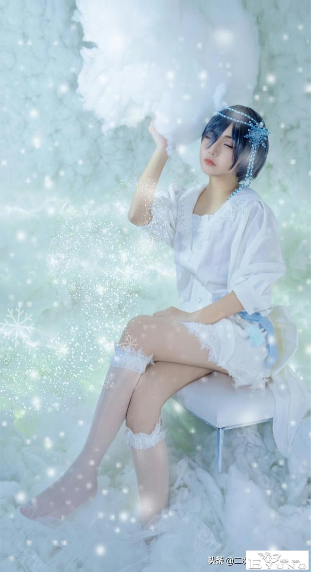 《黑执事》夏尔冰雪cos，唯美灵动，眼睛好有吸引力-7.jpg