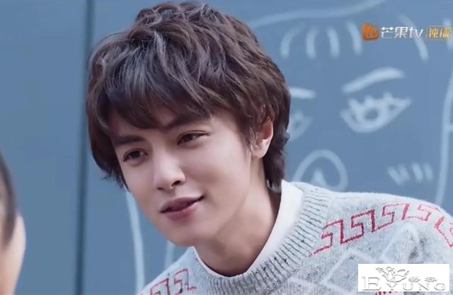 不是往胸部塞馒头就是男扮女装，这8位男星的反串，才对得住观众-6.jpg