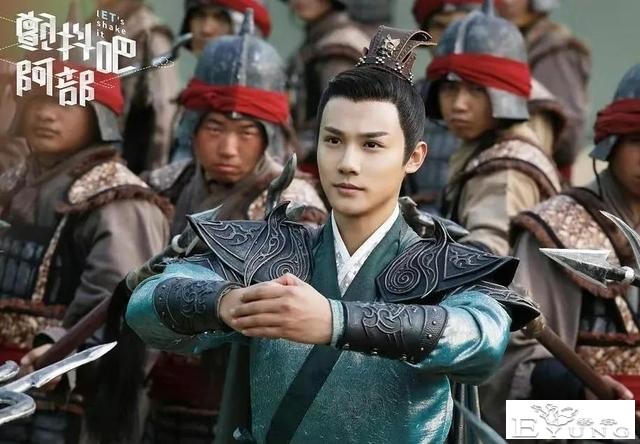 不是往胸部塞馒头就是男扮女装，这8位男星的反串，才对得住观众-12.jpg