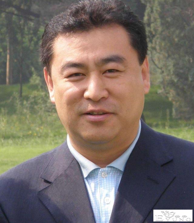 至今未婚的10位大龄男主持人，各有各的苦衷，最大67岁，最小43岁-2.jpg