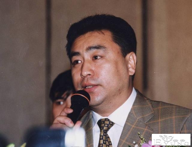 至今未婚的10位大龄男主持人，各有各的苦衷，最大67岁，最小43岁-3.jpg