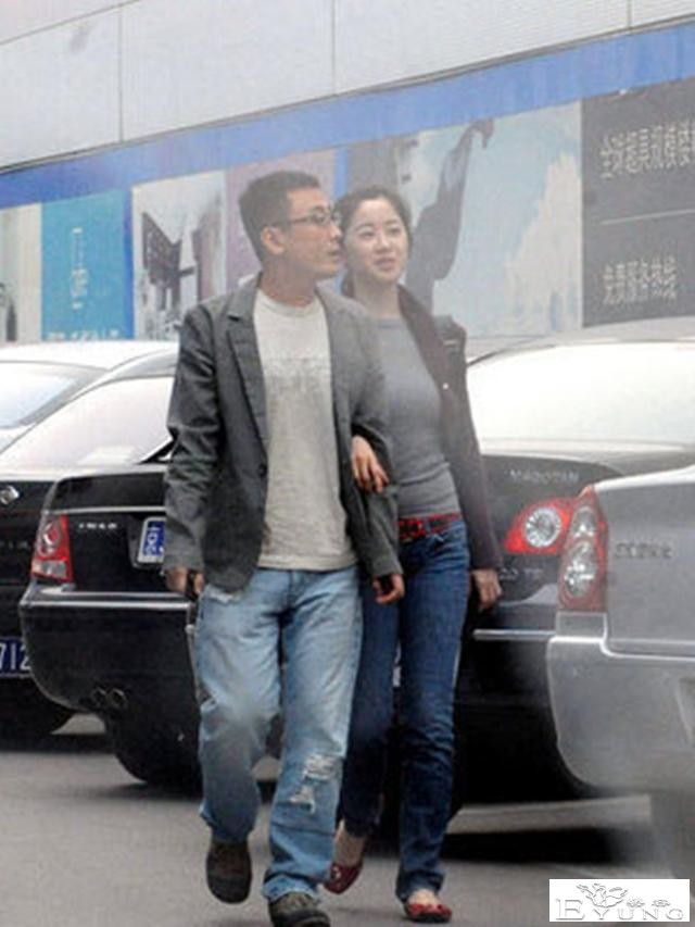 至今未婚的10位大龄男主持人，各有各的苦衷，最大67岁，最小43岁-21.jpg