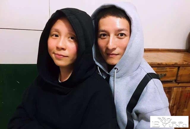 至今未婚的10位大龄男主持人，各有各的苦衷，最大67岁，最小43岁-39.jpg