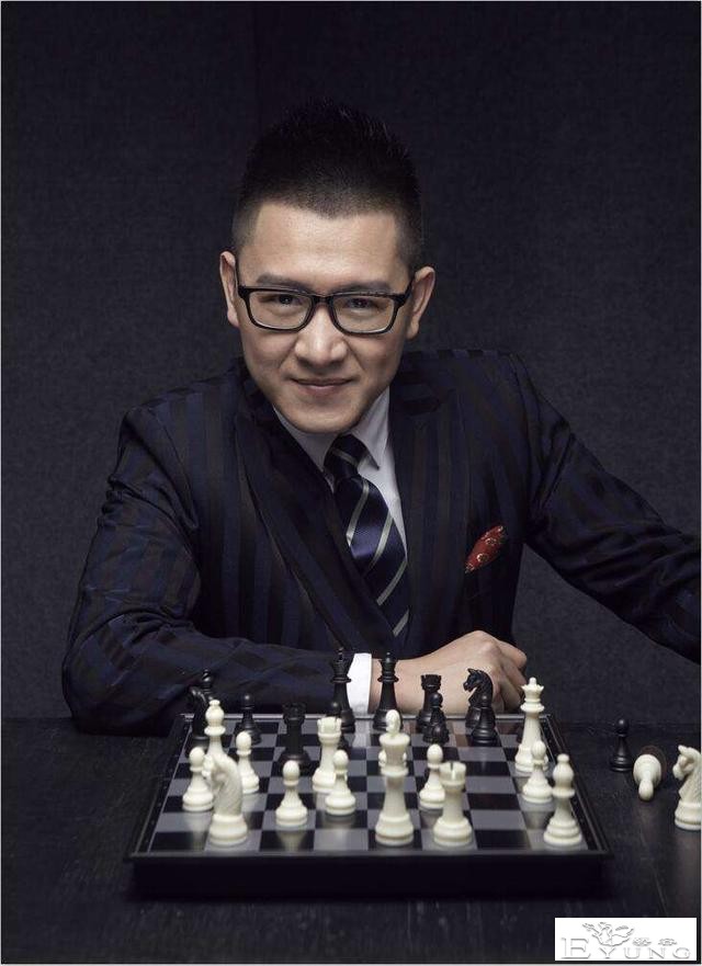 至今未婚的10位大龄男主持人，各有各的苦衷，最大67岁，最小43岁-53.jpg