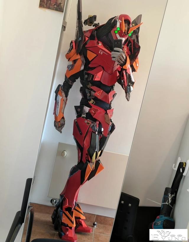 大佬还原二号机，机甲风让男同胞眼馋，不少人误以为是机器人-4.jpg