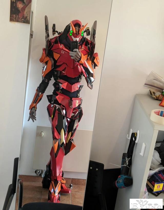 大佬还原二号机，机甲风让男同胞眼馋，不少人误以为是机器人-5.jpg