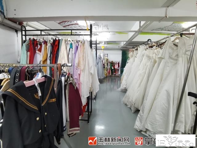 自拍也是一门生意，换装自拍馆在玉林悄然兴起-2.jpg