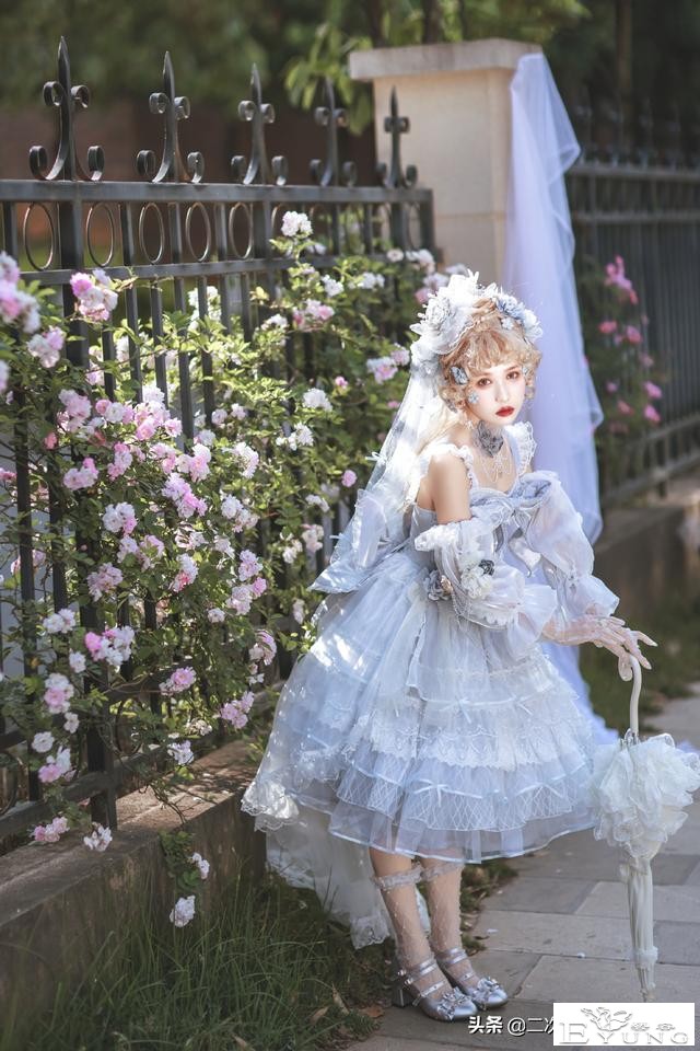 野蔷薇lolita：恰到好处的小阳光，恰到好处的鲜花与少女-1.jpg