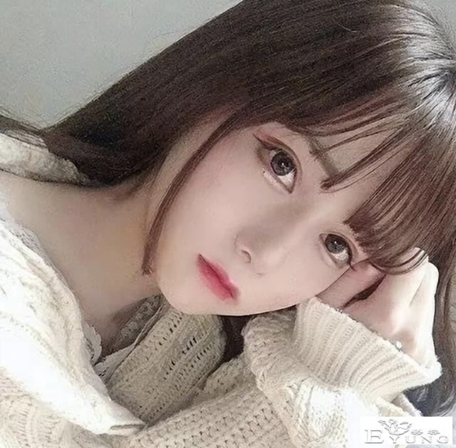 16岁男生“扮女装”，化妆以假乱真，其他男生表示：有心动的感觉-6.jpg